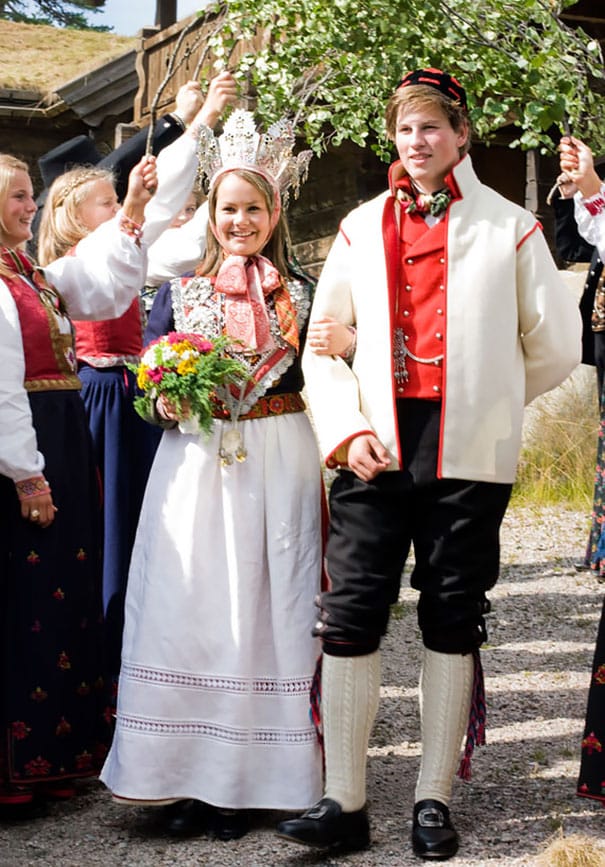 Свадебный норвежский наряд