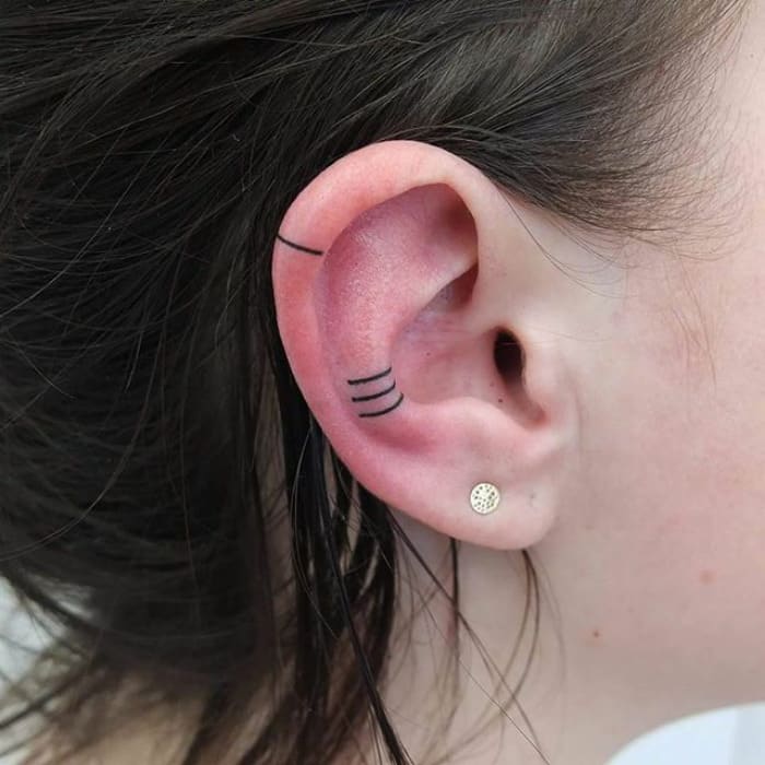 Татуировка на ушах