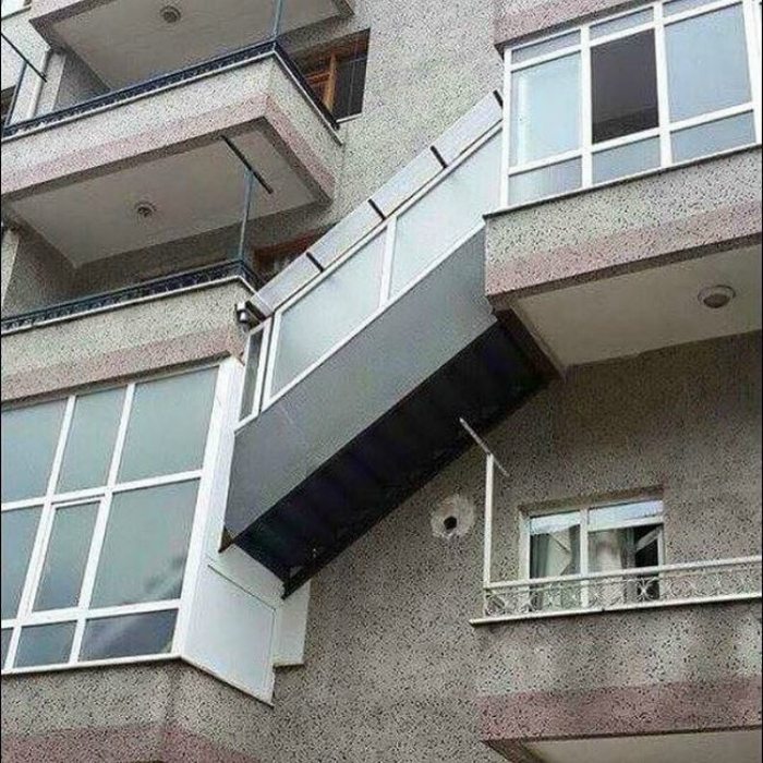 Шедевры балконного зодчества