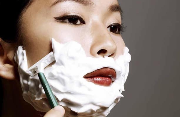Дермапланинг - процедура бритья лица для... женщин