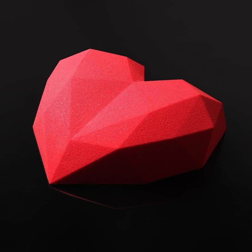 geometrical_cake_form_heart
