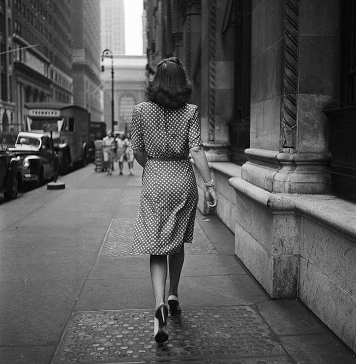 walking_new_york_1940